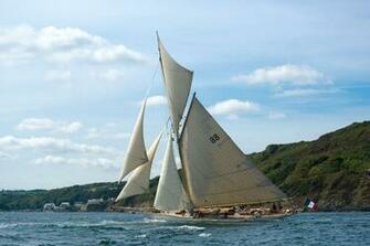 High Resolution Image Sailing Yacht 1920x1080p HD Boat