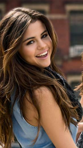 Selena Gomez Cute Smile Pure 4k Ultra HD Mobile