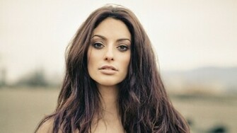 Erica Cerra Wallpaper