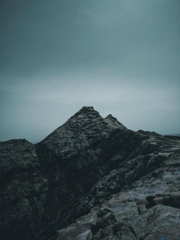 Dark Mountain iPhone Wallpaper Lockscreen Io