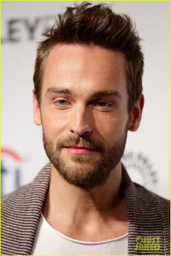 Nicole Beharie Tom Mison Present Sleepy Hollow At Paleyfest John