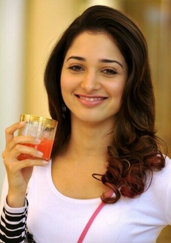 Hot And Beautiful Actress Tamanna Bhatia Pic S Wallpaper