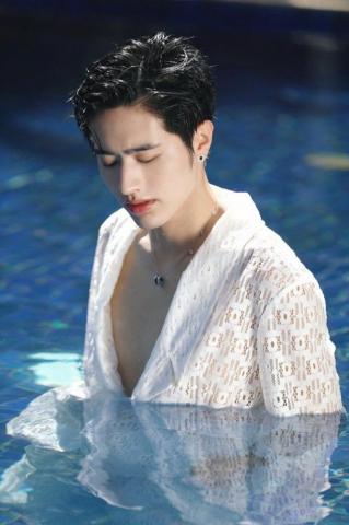 Luo Zheng Ctto Korean Idol Chinese Boy