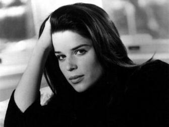 Neve Campbell Wallpaper