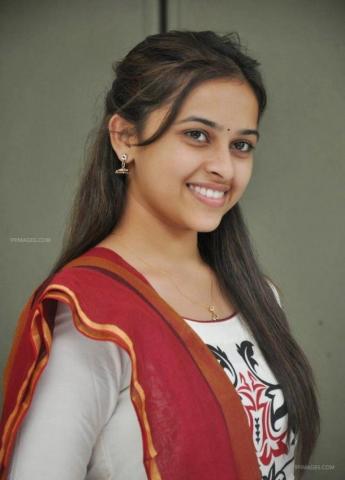 Sri Divya Beautiful Photos Mobile Wallpaper HD 1080p