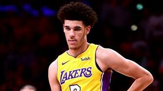 Luke Walton Calls Lonzo Ball Best Player On Court Basketball