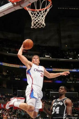 Funmozar Blake Griffin Dunk iPhone Wallpaper