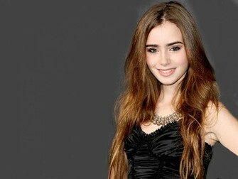 Lily Collins Wallpaper