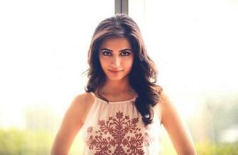 Kriti Kharbanda Wallpaper Awards