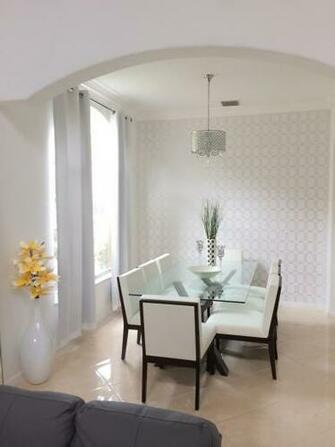 Graham And Brown Darcy Wallpaper Pearl White