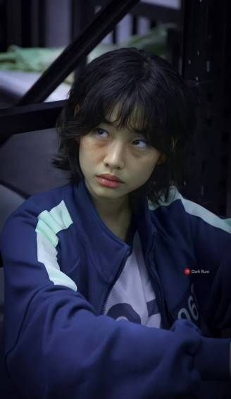 South Korean Actress Sae Byeok Poses For A Photo In Wallpaper