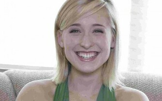 Allison Mack Wallpaper Celebrities Girls