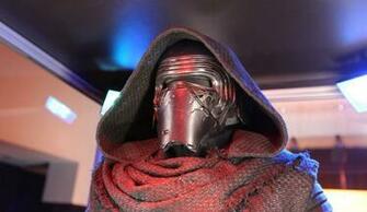Kylo Ren Is Luke Skywalker New Theory Claims Behind The