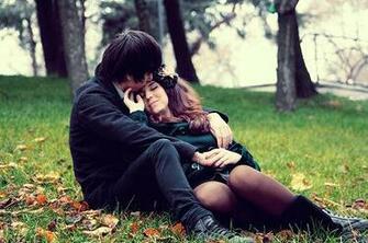 Sweet Love Couples Wallpaper