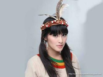 Dewi Background Sandra Hot Picture All About