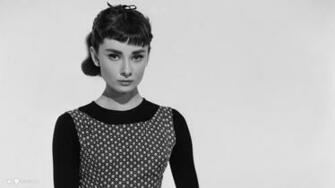 Audrey Hepburn Wallpaper