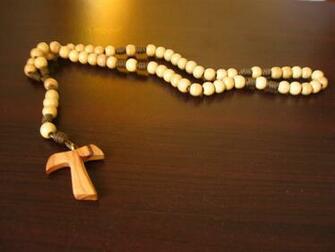 Holy Rosary Wallpaper Galleryhip The Hippest Pics