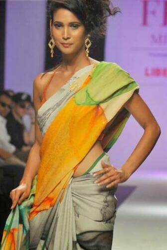 Indian Beautiful Girls Wallpaper For Mobile