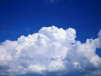 White Cloud Blue Sky Wallpaper