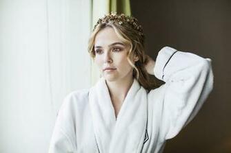 Beautiful HD Zoey Deutch Wallpaper HDwallsource