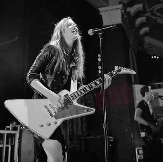 Lzzy Hale Halestorm Hot Rock Chicks
