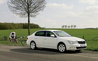 Previous Wallpaper Skoda Superb Next