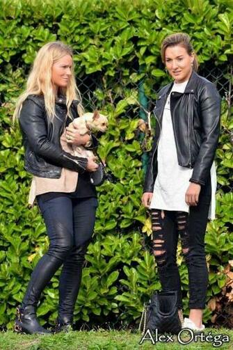 Amandine Henry Et Claire Lavogez Female