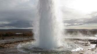 File Fountain Geyser Strokkur Haukadalur Iceland Jpg Wikimedia