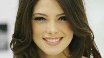 Ashley Greene Beautiful Pictures Wallpaper HD And Background
