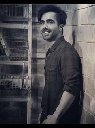 Ucky Kh Tr On G Hardy Sandhu