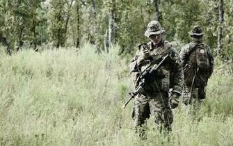 Soldiers Military Acog Marpat Warriors Weapons Guns Rifles Camo Men