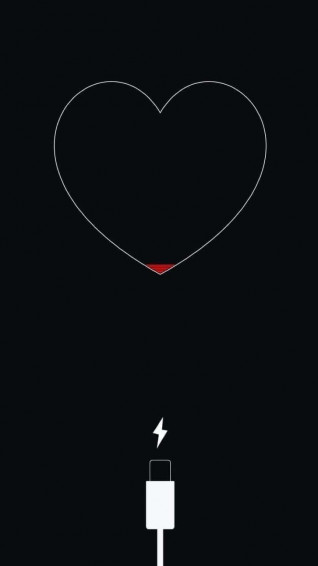 Black Heart iPhone Charging Wallpaper