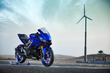 Yamaha R3 Wallpaper