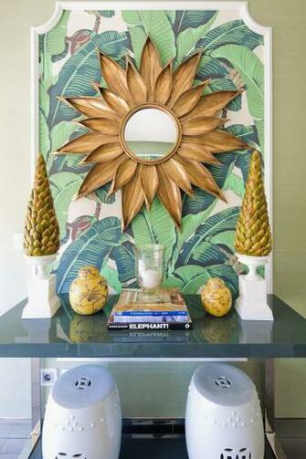 Martinique Wallpaper From Beverly Hills Hotel Showcased In The Palm