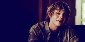 Evan Peters American Horror Story Gif Wallpaper
