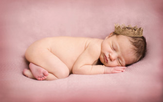 Newborn Baby Wallpaper