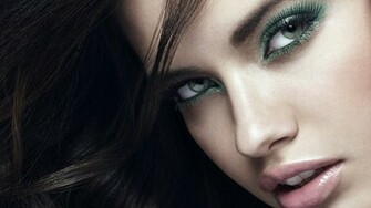 HD Wallpaper Selena Gomez