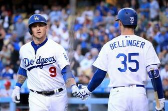 Yasmani Grandal Excelling In May True Blue La