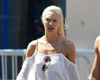 Candice Swanepoel Photos