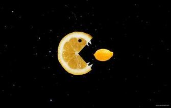 HD Lemon Eats 1900x Wallpaper