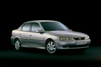 Opel Vectra Sedan Wallpaper