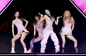 Blackpink S Hottest Outfits At Coachella Weekend And
