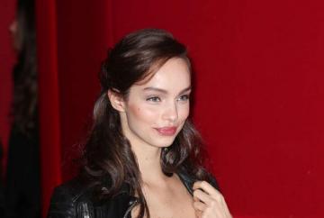 Luma Grothe Model HD Wallpaper