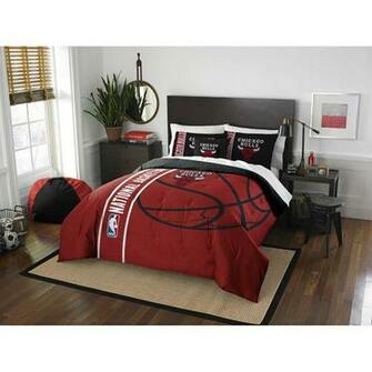 Chicago Bulls Full Comforter And Shams