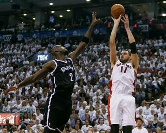 Kevin Garnett Dunking Defends