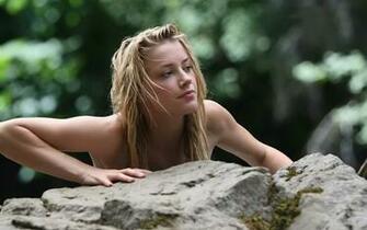 Amber Heard HD Wallpaper