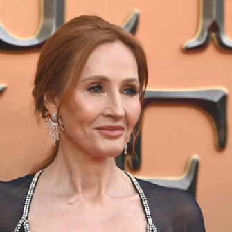 J K Rowling X Wallpaper