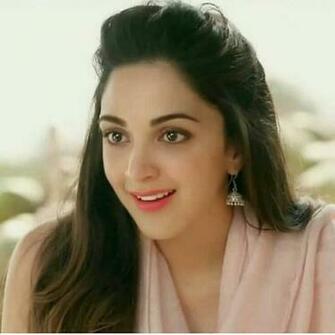 Kiara Advani Hot Wallpaper Photos