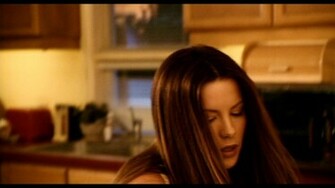 Kate Beckinsale Click
