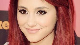 Ariana Grande Portrait Wallpaper